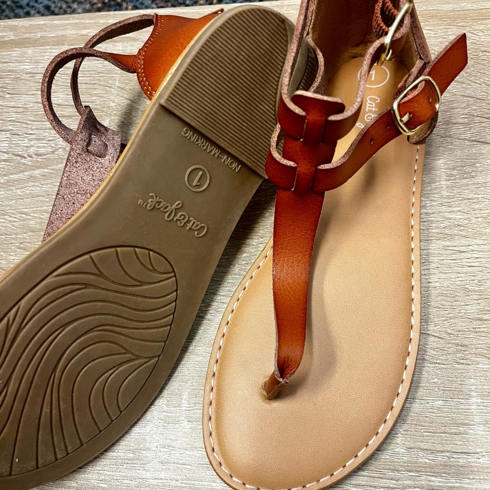 Cat &Jack Tan Leather Sandals for girls